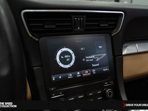 Used 2017 Porsche 911 Targa 4S image 49