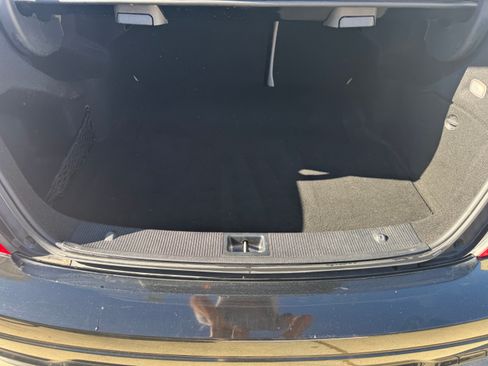 Used 2014 Mercedes-Benz C 250 Sport image 6