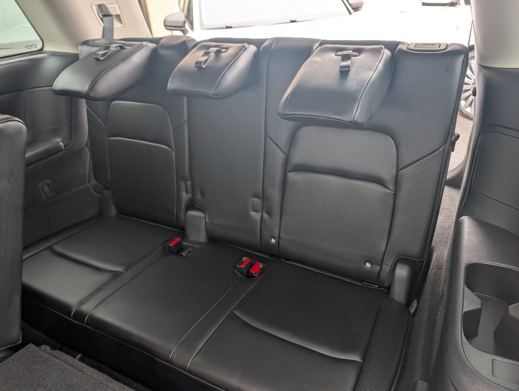 Used 2024 Nissan Pathfinder FWD SL image 8