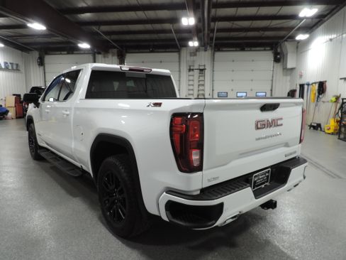 Used 2025 GMC Sierra 1500 Elevation image 26