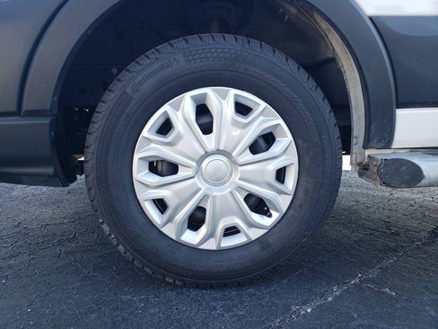 Used 2024 Ford Transit 250 image 9