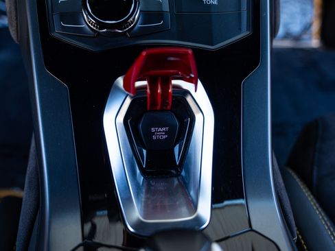 Used 2015 Lamborghini Huracan LP 610-4 image 25