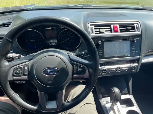 Used 2015 Subaru Outback 2.5i Premium AWD/4WD image 3