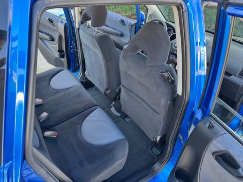 Used 2007 Honda Fit Sport image 28