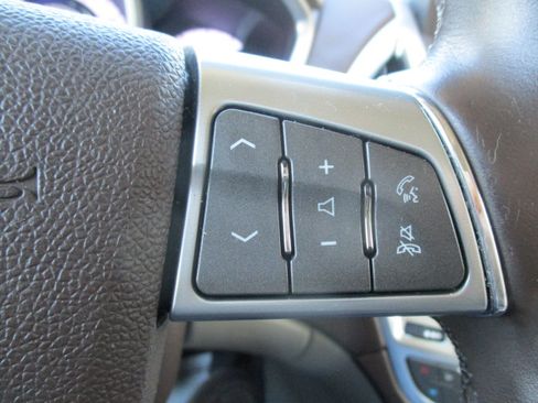 Used 2012 Cadillac SRX Luxury image 41