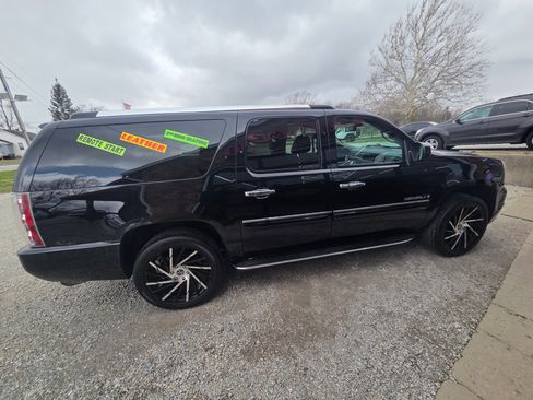 Used 2008 GMC Yukon XL Denali image 2