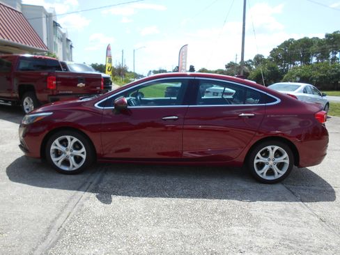 Used 2016 Chevrolet Cruze Premier Sedan FWD image 1