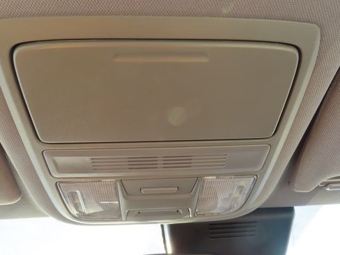 Used 2018 Honda Accord LX image 17