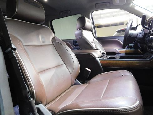 Used 2014 Chevrolet Silverado 1500 High Country image 18