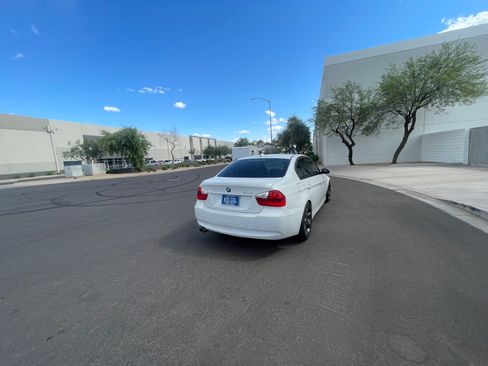 Used 2007 BMW 328i Sedan RWD image 6