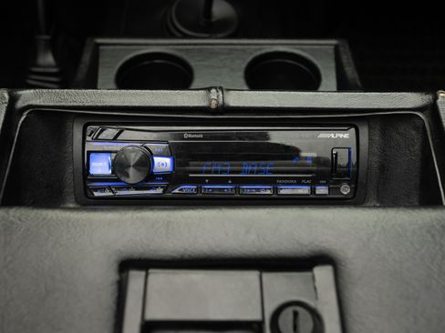 Used 1995 Land Rover Defender 90 image 17