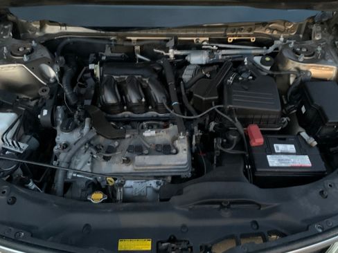 Used 2013 Toyota Venza LE image 20