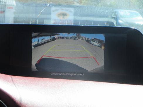 Used 2021 MAZDA MAZDA3 w/ Premium Package image 9