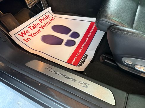 Used 2014 Porsche Panamera 4S image 4