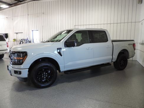 Used 2024 Ford F150 XLT AWD/4WD image 4