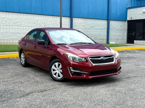 Used 2015 Subaru Impreza 2.0i image 3