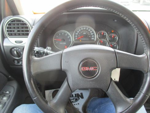 Used 2007 GMC Envoy SLE image 35
