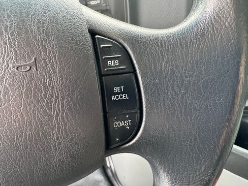 Used 2019 Ford E-350 and Econoline 350 image 12