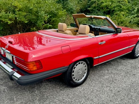 Used 1988 Mercedes-Benz 560 SL UNAVAIL image 14
