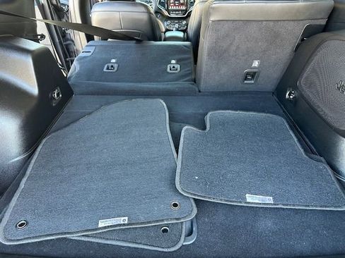 Used 2022 Jeep Cherokee Limited image 28