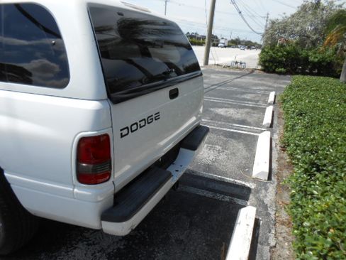 Used 2001 Dodge Ram 1500 Truck 2WD Club Cab image 4