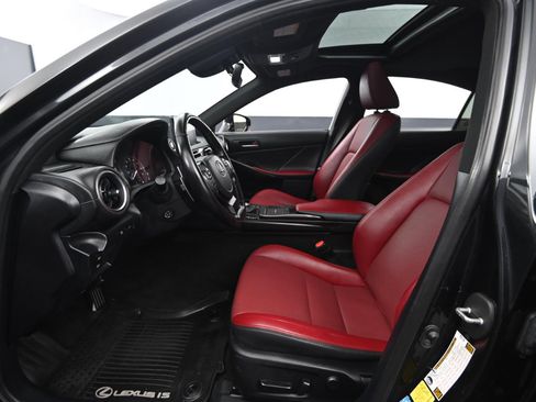 Used 2022 Lexus IS 300 image 32