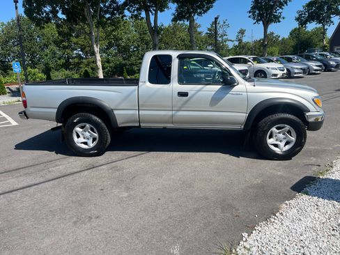 Used 2004 Toyota Tacoma 4x4 Xtracab V6 image 4