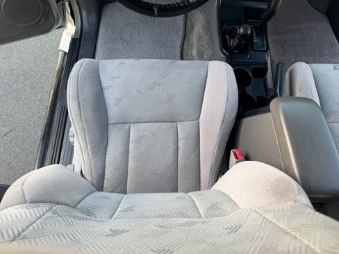 Used 2002 Toyota 4Runner SR5 image 19