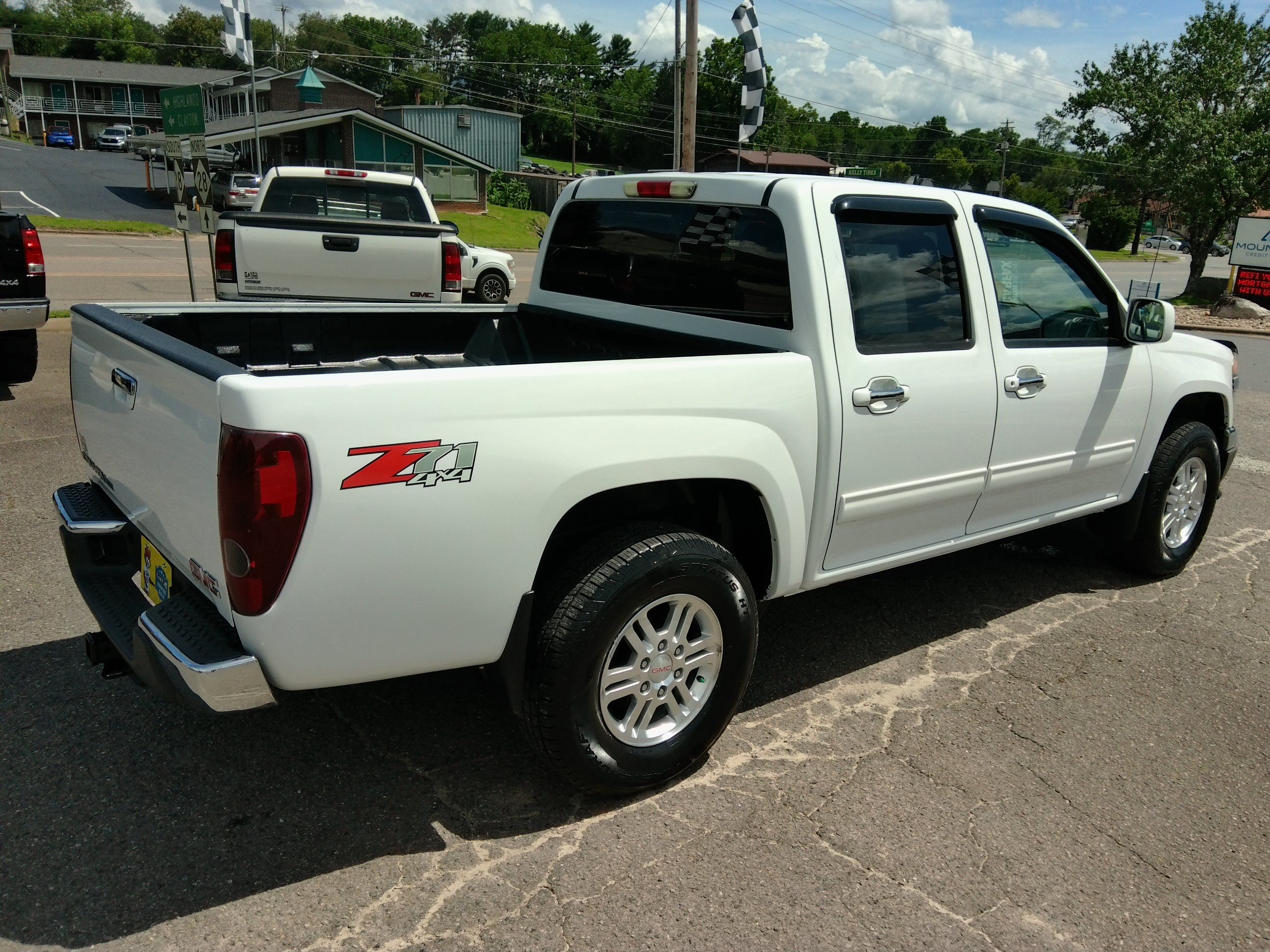 Used 2012 GMC Canyon 4x4 Crew Cab SLE w/ Z71 image 4