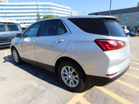 Used 2021 Chevrolet Equinox LT image 6