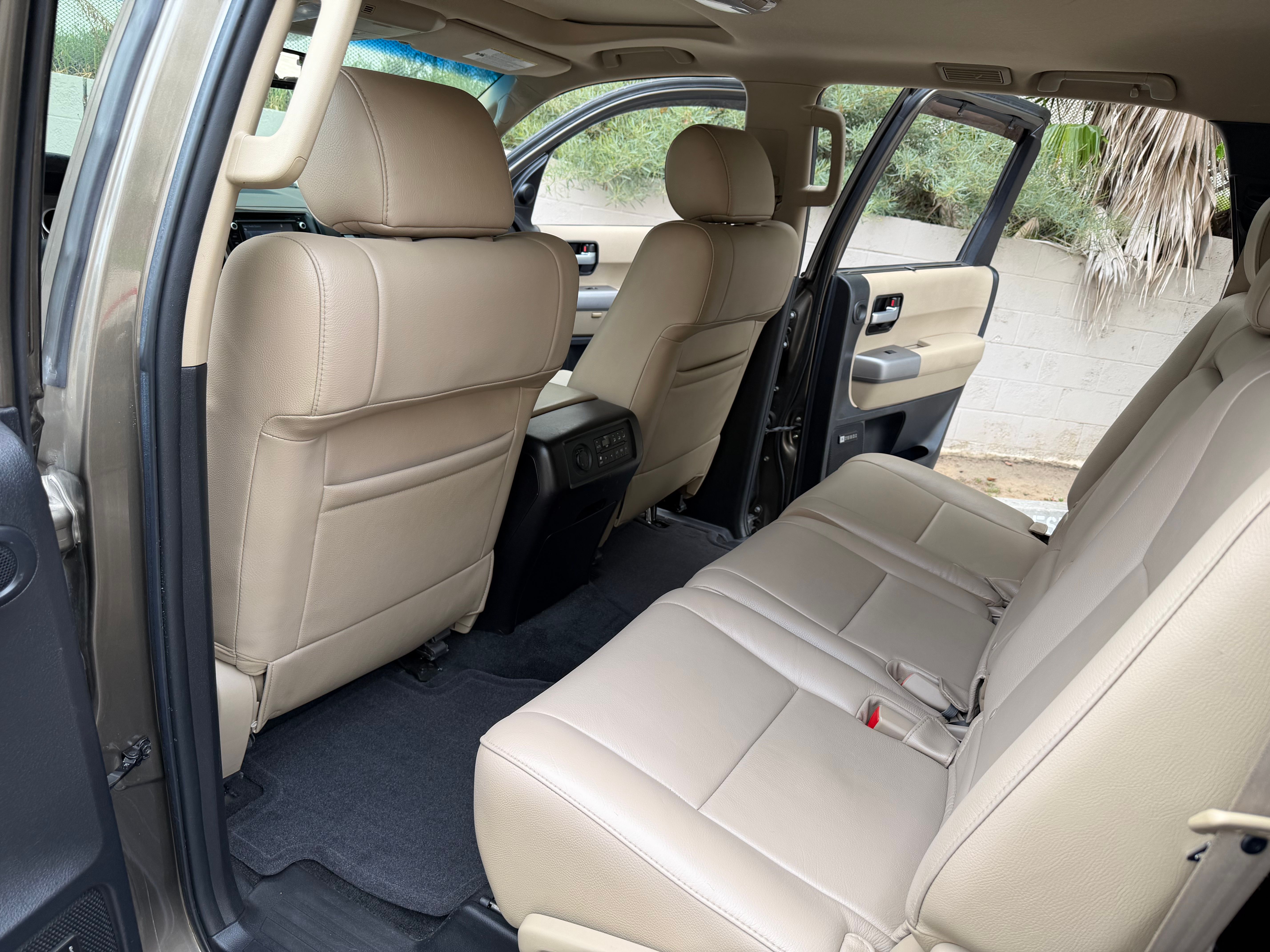 Used 2017 Toyota Sequoia Limited AWD/4WD image 19