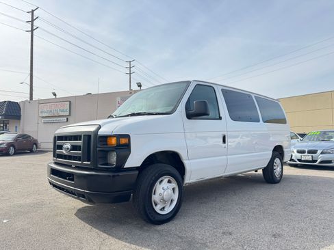 Used 2008 Ford E-150 and Econoline 150 XL image 2