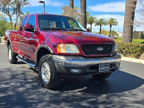 Used 2003 Ford F150 XLT image 2