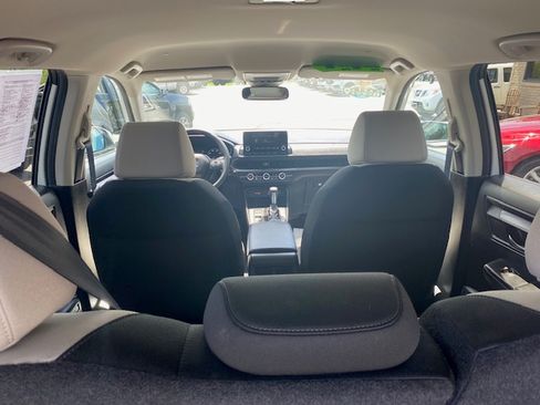 Used 2025 Honda CR-V AWD LX image 18