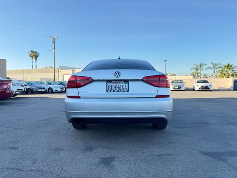 Used 2016 Volkswagen Passat 1.8T S image 6