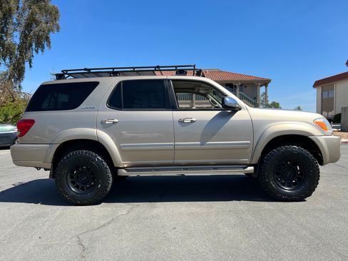 Used 2007 Toyota Sequoia Limited image 12