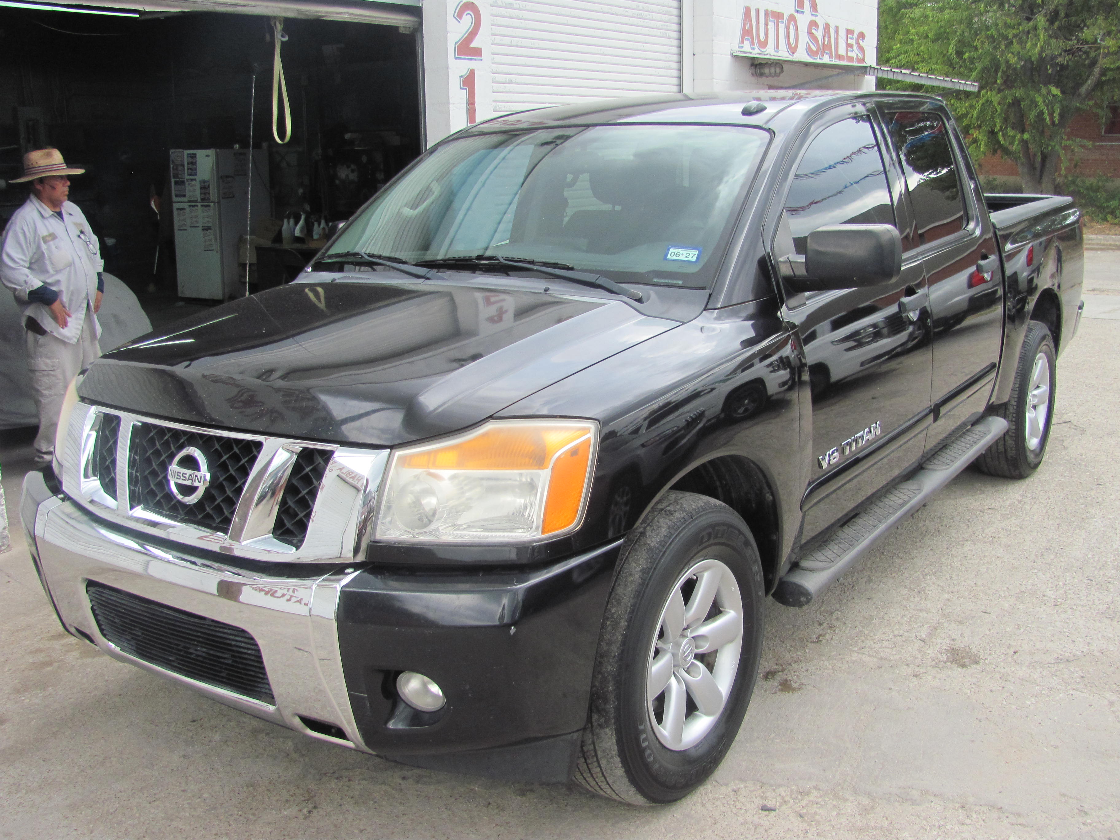 Used 2013 Nissan Titan 2WD Crew Cab image 1