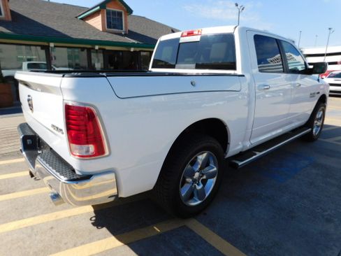 Used 2018 RAM 1500 Laramie image 8