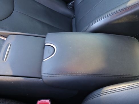 Used 2013 INFINITI G37 image 30