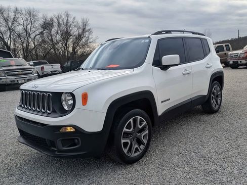 Used 2017 Jeep Renegade Latitude image 1