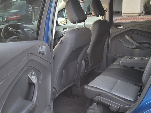 Used 2018 Ford Escape SE image 13