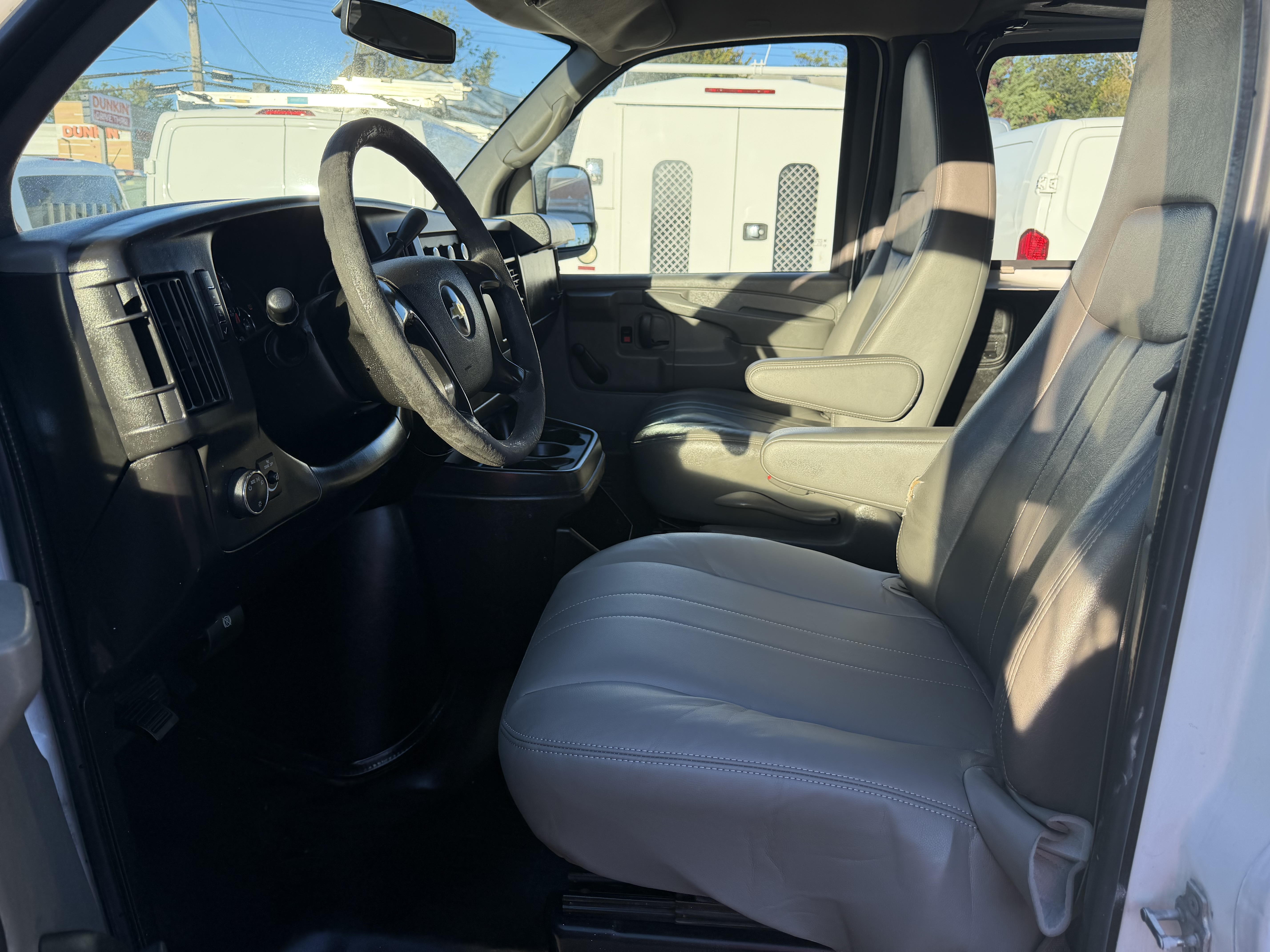 Used 2012 Chevrolet Express 1500 UNAVAIL RWD image 7