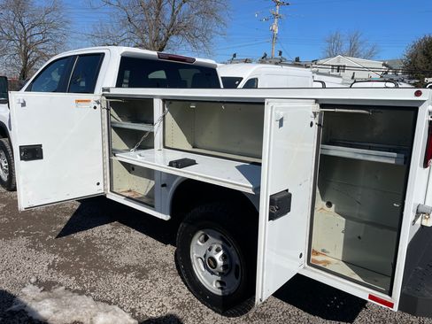 Used 2023 Chevrolet Silverado 2500 W/T image 7