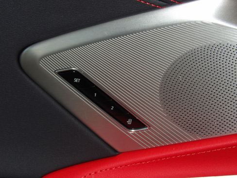 Used 2025 Chevrolet Corvette Stingray 2LT image 5