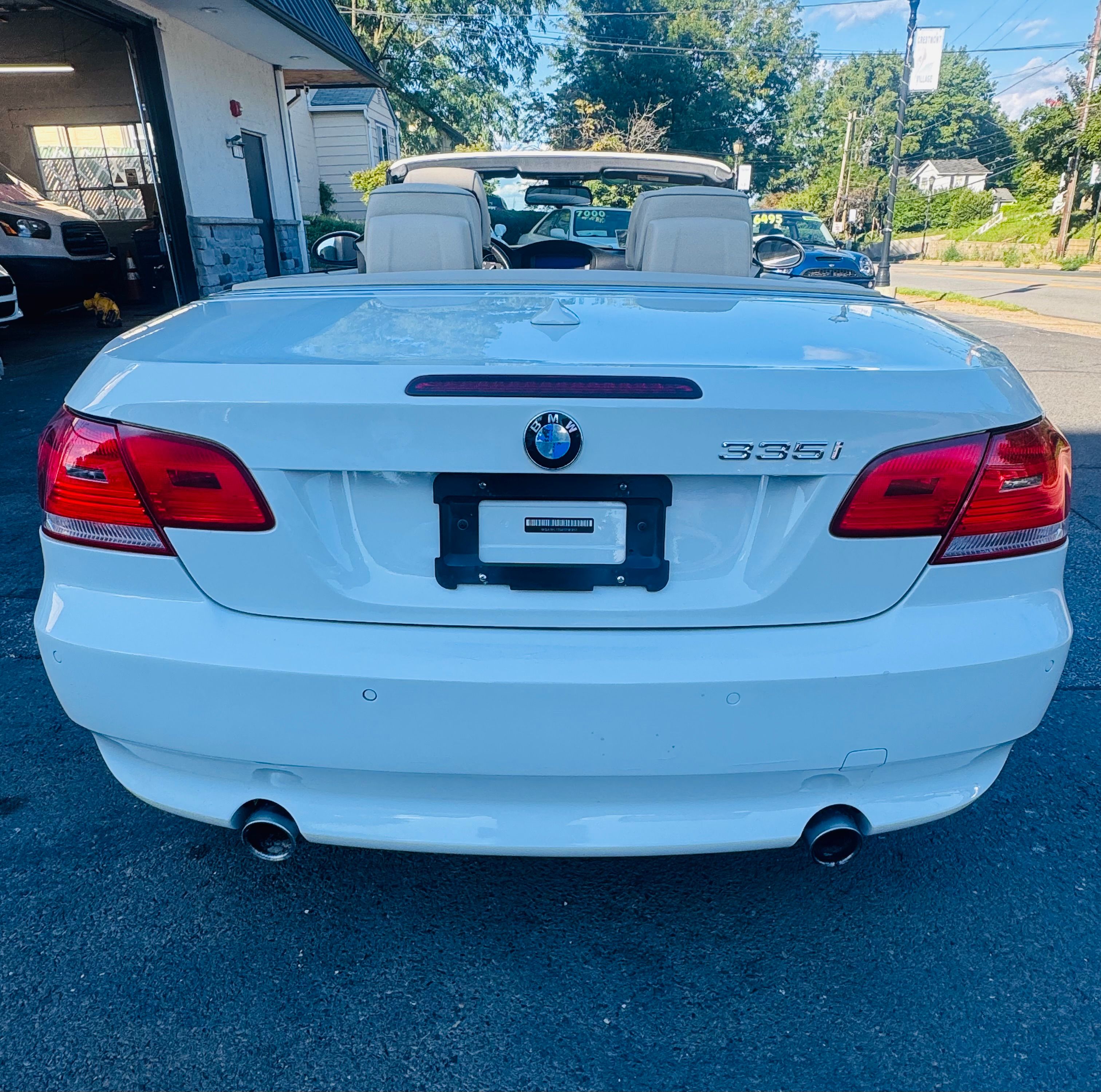 Used 2009 BMW 335i Convertible RWD image 7