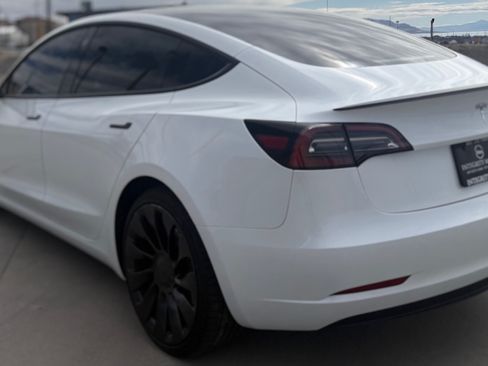 Used 2023 Tesla Model 3 Performance image 4