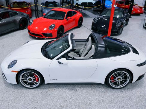 Used 2024 Porsche 911 Targa 4 GTS image 7