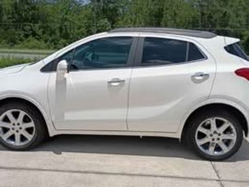 Used 2014 Buick Encore Premium image 11