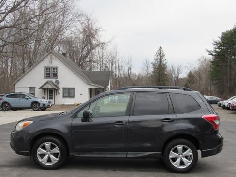 Used 2014 Subaru Forester 2.5i Premium image 4