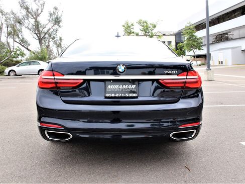 Used 2017 BMW 740i w/ Executive Package RWD image 6